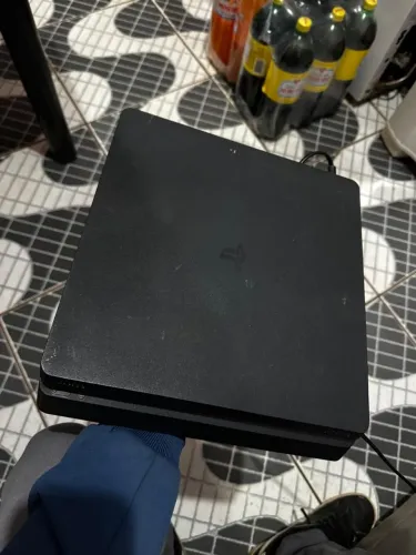 PS4 Slim