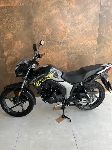 Moto Suzuki Haojue DK150 2025