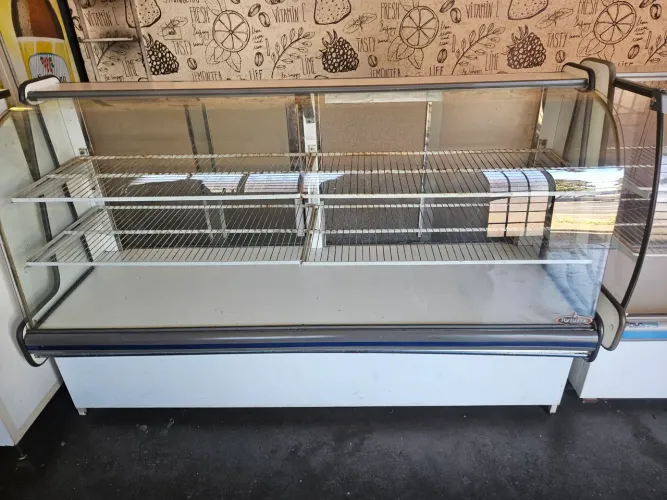Balcão expositor 