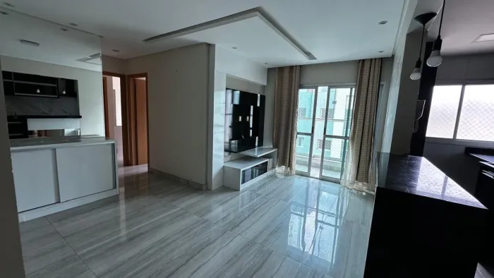 Lindo Gamaggiore 2 quartos todo reformado na torre 2, andar alto, vaga coberta!!