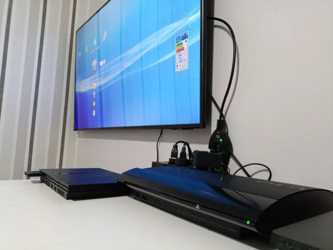 Playstation 3 Super Slim - PS3 em PERFEITO ESTADO