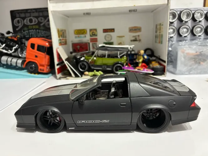 Miniatura Camaro fosco 