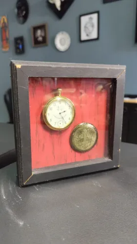 Quadro de relogio de Bolso