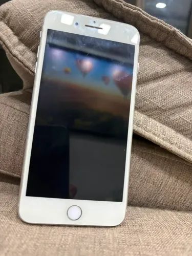 Celular IPhone 8 PLus