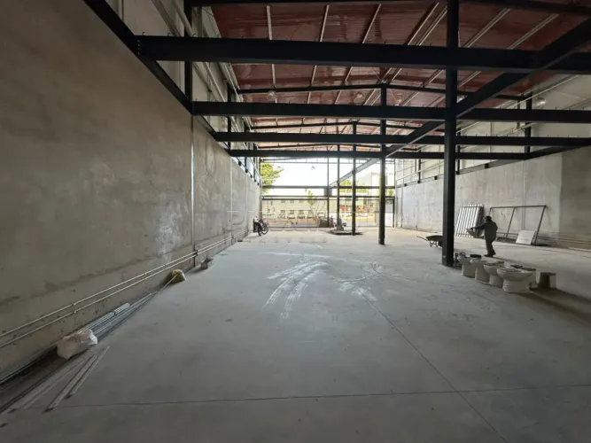 Galpão comercial com 340M², no Bairro Nova Aliança, Zona Sul de Ribeirão Preto/SP.