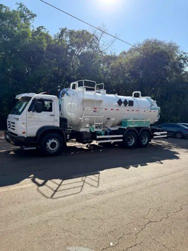 Caminhão Combinado Hidrojato Limpa Fossa Hidro Grande 2018 - Pronta Entrega
