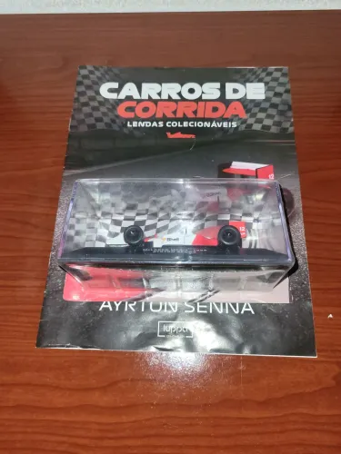 MINIATURA MCLAREN SENNA 1988 ESCALA 1:43 + FACÍCULO NOVA LACRADA ( SÓ RETIRADA )
