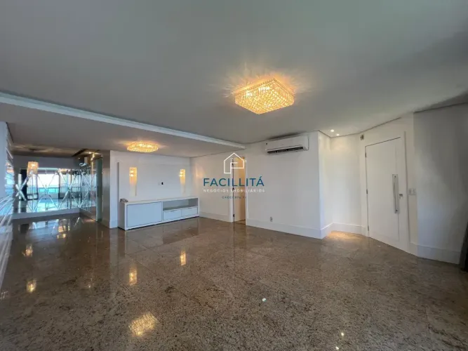 Apartamento à venda na POnta Negra com 210m², 3 suítes, 3 vagas no Condomínio Varandas do 