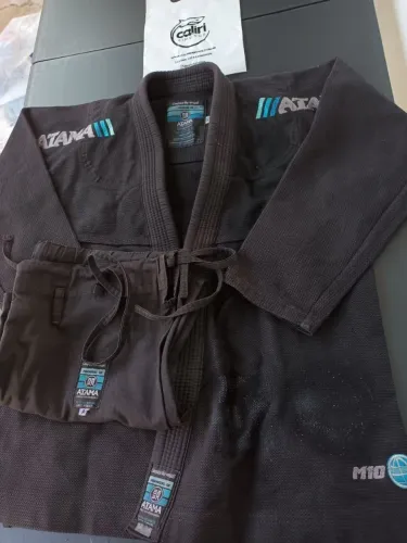 Kimono atama mundial m10 a1 usado Jiu-Jitsu