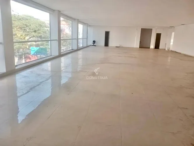 SALÃO COMERCIAL PARA VENDA E LOCAÇÃO LOCALIZADO NO CENTRO DE CAMPINAS-SP