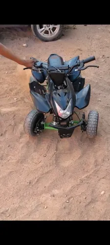 Mini quadriciclo 