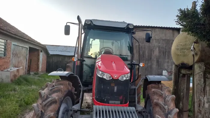 Trator massey ferguson 6713 135cv