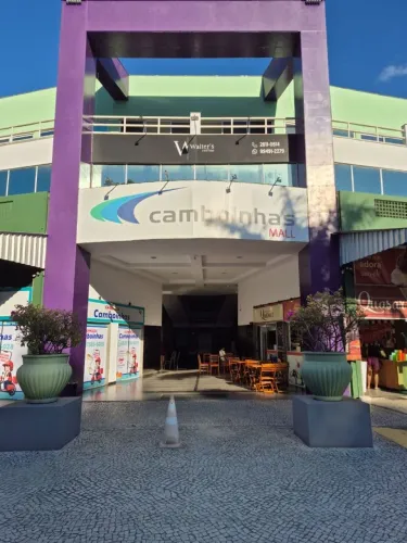 Sala comercial em Camboinhas !!