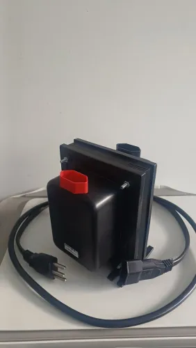Autotransformador de 3000VA