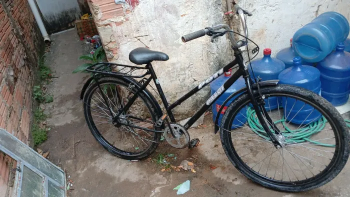 Vende se essa bicicleta nova entrego