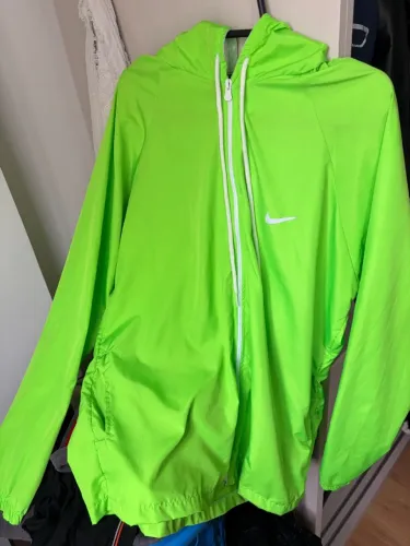 Corta vento Nike tamanho G