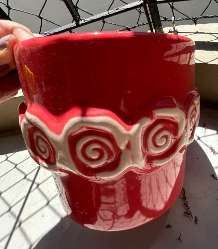 Cachepô vermelho