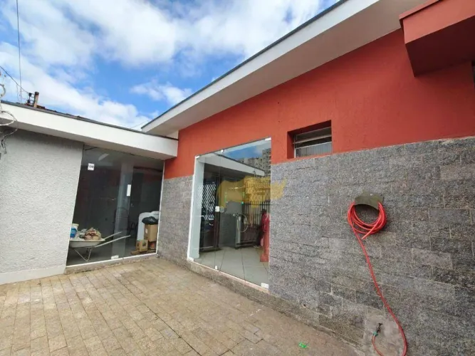 Oportunidade de investimento: casa a venda no bairro Saúde
