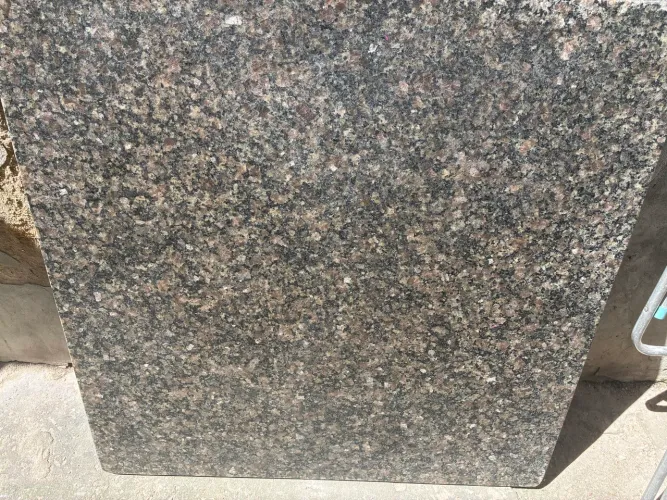 PEDRA DE MÁRMORE 80/80