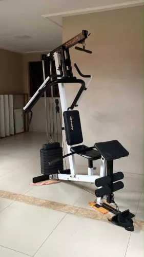 Máquina de academia multifunções 