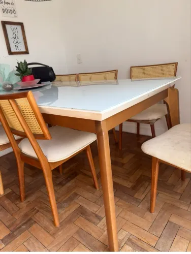 Mesa retangular tampo de vidro
