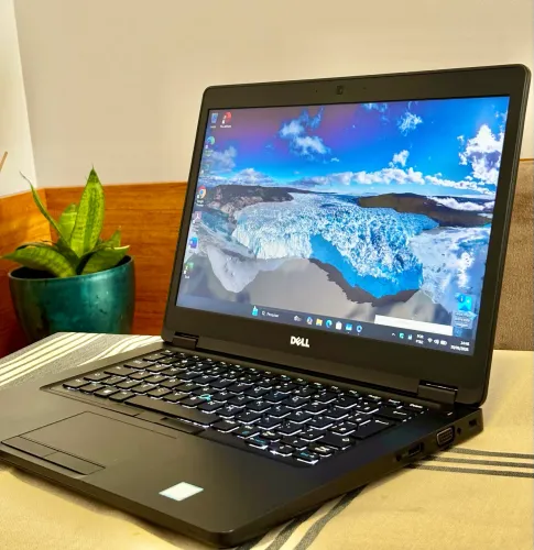 Notebook Dell i7 com placa de vídeo