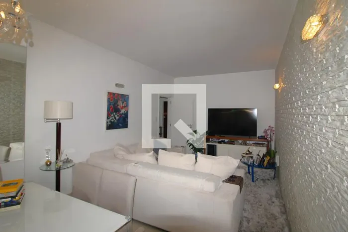 Casa à Venda - Água Fria, 2 Quartos, 183 m2