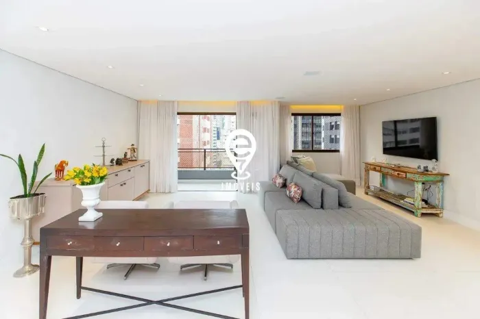 Apartamento residencial de 197 m² com 4 quartos no Jardim Europa