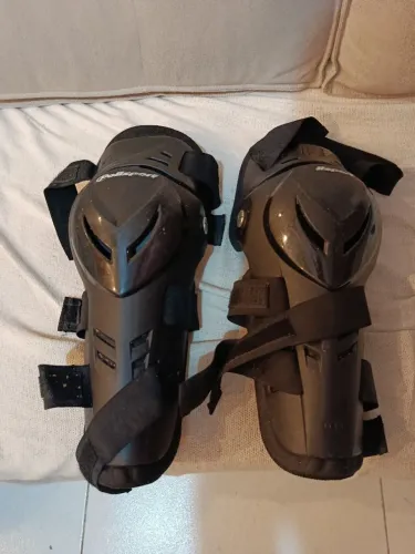Joelheira articulada lisport