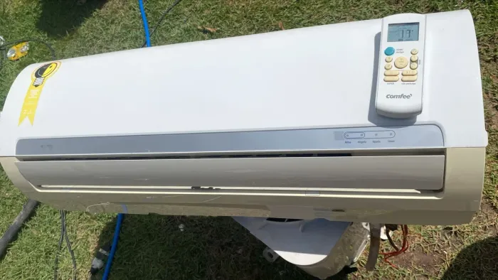 Vendo central de 12 mil btus 