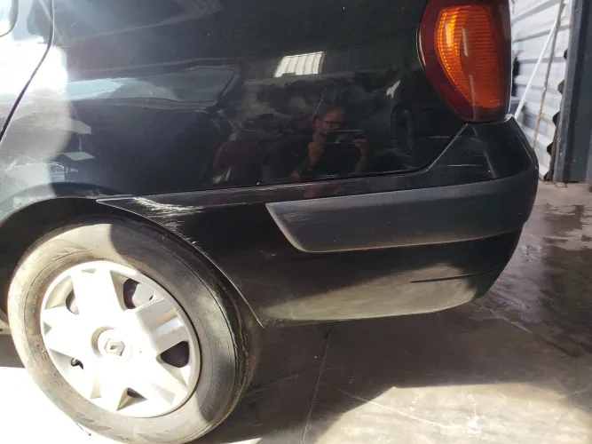 Para-choque traseiro Clio sedan 04