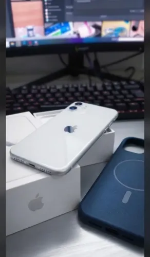 Iphone 11 original sem nada pra fazer caixa original