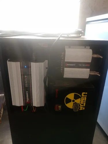 Caixa de som, Bob, com som Pioneer, grave 12 de 1.200, médio de 8 tuita JBL, coneta top, 