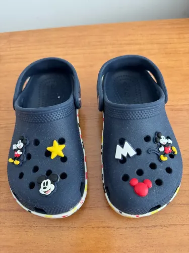 Sandália Crocs Mickey C11 tamanho 28 - Original