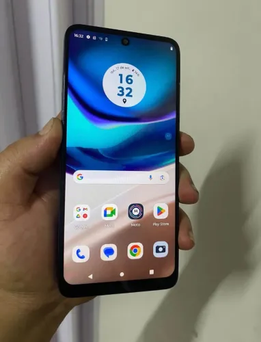Vendo moto G82 NFC 128 gigas todo bom aparelho top