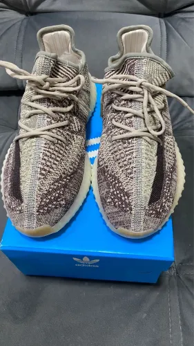 Tênis adidas yezzy 