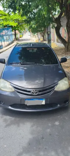 Toyota Etios XS Sedan 1.5 Flex 16V 4P Mec. 2013