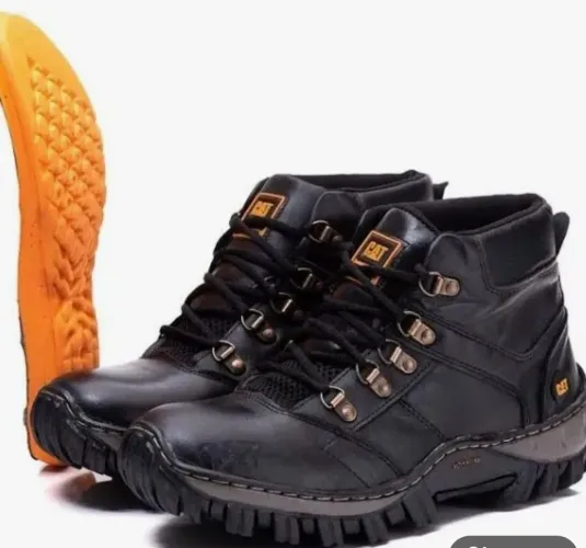 BOTAS CATERPILLAR  COURO LEGÍTIMO 
