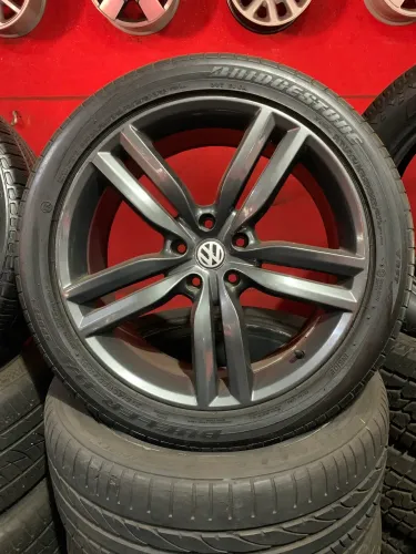 Roda aro 20 5x120 com pneu 275/40 Amarok S10 BMW