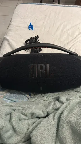 JBL bombox 3