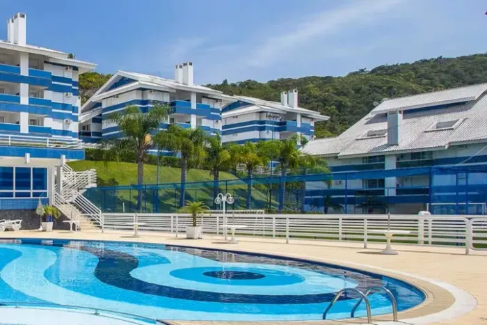 Temporada 2026/27 Duplex amplo a 100m da Praia Brava em Florianópolis | 3 quartos