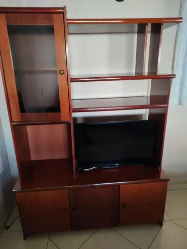 Estante mogno laminado