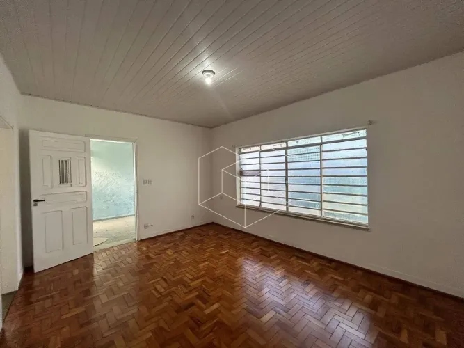 Casa com 3 dormitórios para alugar, 230 m² por R$ 2.180,00/mês - Vila Hilst - Jaú/SP