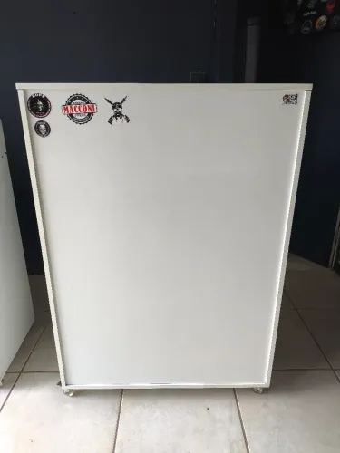 Balcão caixa 100% MDF com rodinhas de silicone... Leia a descrição do anuncio