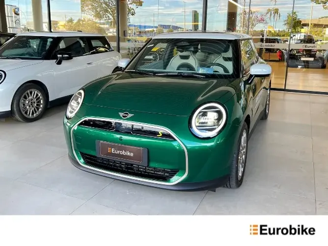 Mini Cooper SE 3P (elétrico) 2026