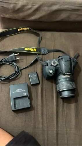 NIKON D3100