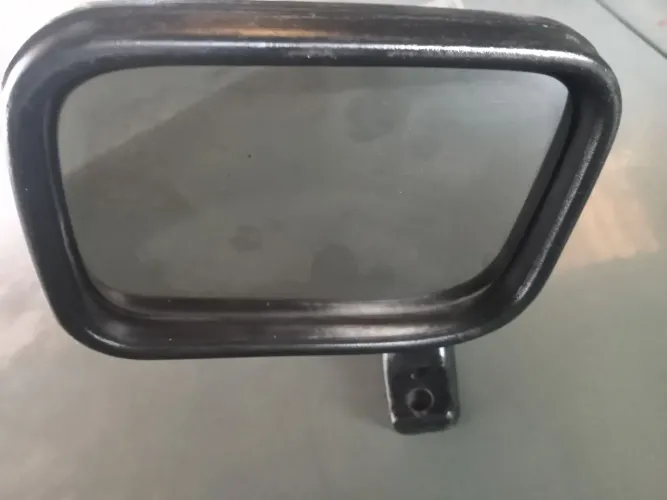 Espelho retrovisor L E 147