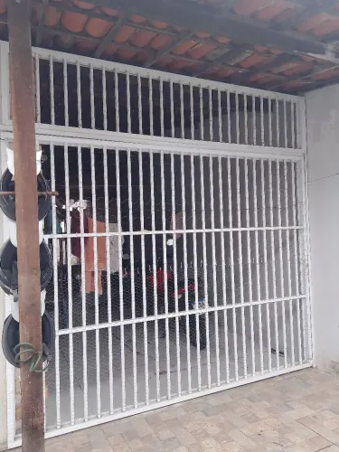 Portão branco 2,87 de altura total e 2,93m de largura