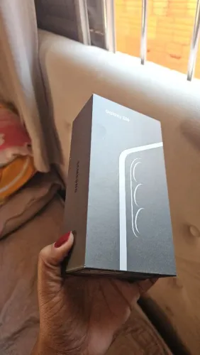S26 256 gb cor dourada