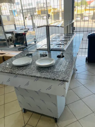 MB Buffet térmico 12 Cubas + módulo pratos Klima